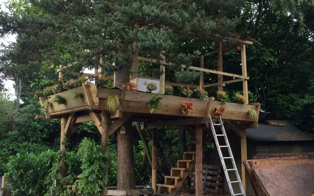 Garden Features Children’s Tree House